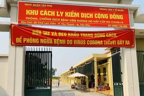 Hai người từ Italy về TP.HCM 'lọt' vòng kiểm dịch sân bay