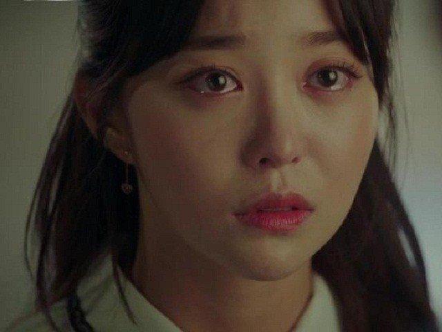 Vừa thay váy cô dâu, tôi chết lặng khi chồng bắt quỳ xuống xin lỗi mẹ-2