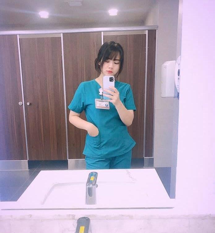 Nữ sinh xin mẹ đi chăm sóc bệnh nhân bị cách ly vì Covid-19-3