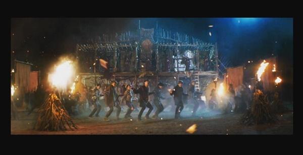 Chân dung đại gia đứng sau V (BTS): Chi hơn 1 triệu USD ủng hộ Map Of The Soul: 7-2