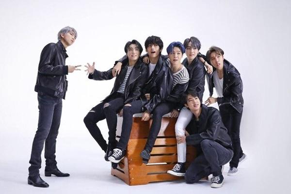 Nam rapper bị fan của BTS ném đá là ai?-8