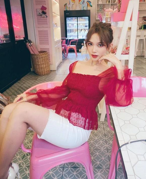 Yêu Huỳnh Phương, Sĩ Thanh hóa thành Nữ hoàng bánh bèo và phát ngôn sốc: Tối ăn anh-7