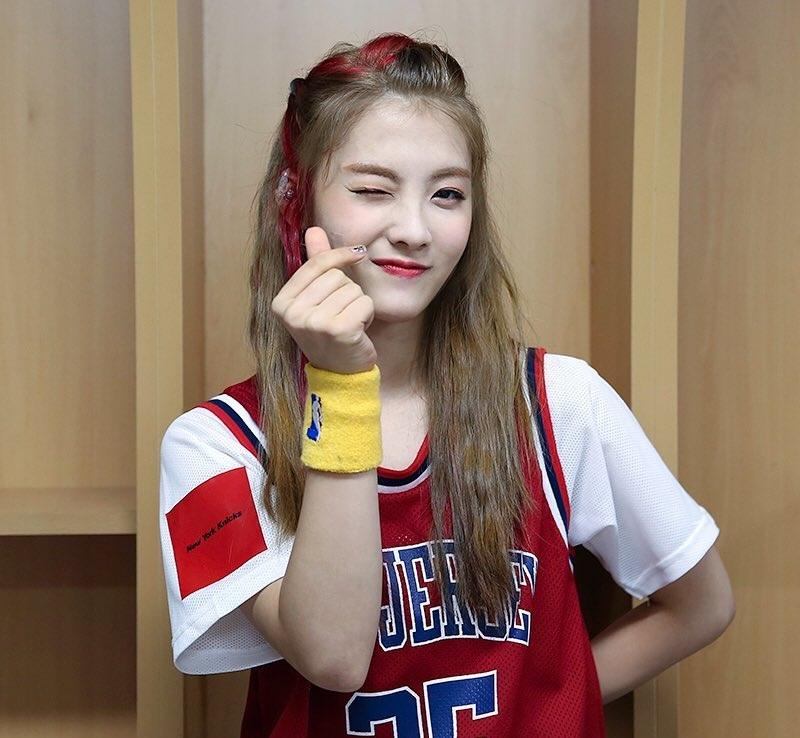 Tử vi thứ Sáu ngày 13/3/2020 của 12 con giáp: Thân ngập tiếng cười hạnh phúc, Tuất tự ti về bản thân-1