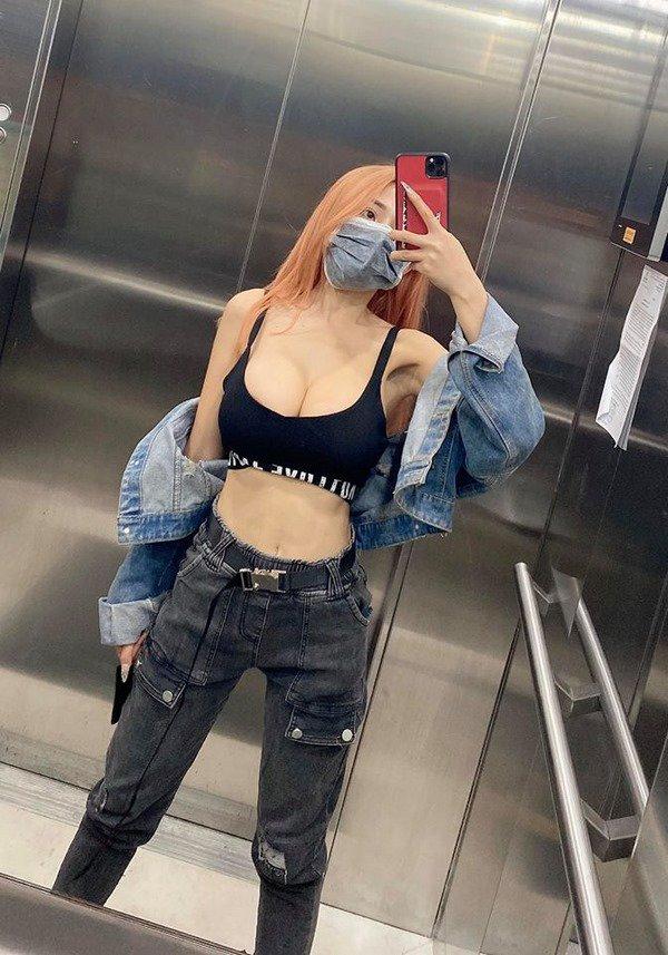 Vừa bị bắt vì dương tính với chất cấm, Ngân 98 đã khoe hình diện váy cô dâu lung linh-5