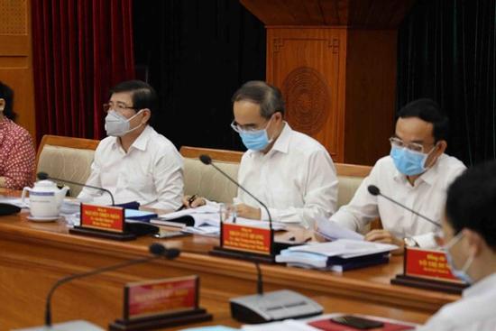 Nữ bí thư quận 1 đề xuất đóng cửa tạm thời quán bar, vũ trường