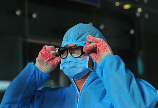 Hành khách từ Anh về khiến cả chuyến bay cách ly âm tính với Covid-19