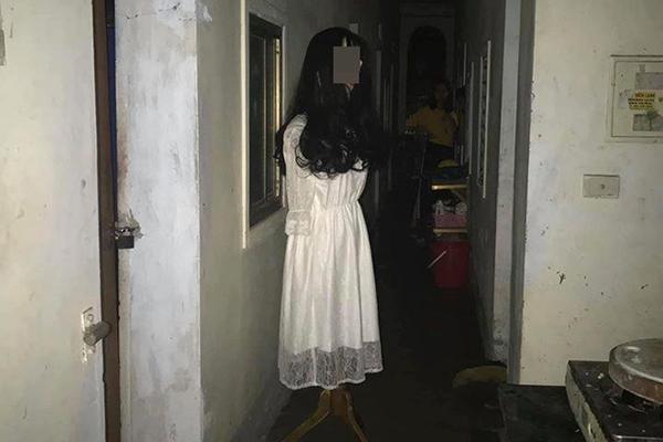 Cô gái kiểm tra xe sau 2 tháng giãn cách, phát hiện vật thể lạ bên trong-1