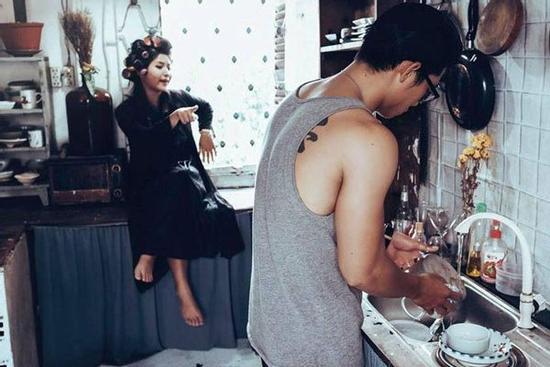 8 dấu hiệu nhận biết ông chồng yêu vợ hơn bản thân, ai lấy được sướng cả đời