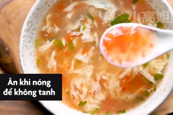 Mẹo làm canh trứng cà chua hấp dẫn hơn phiên bản gốc