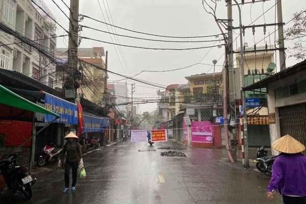 Một gia đình dự tiệc ở nhà bệnh nhân thứ 34, Hải Phòng cách ly cả khu phố-1