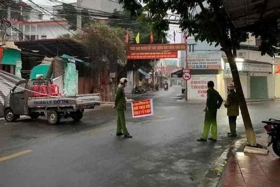 Một gia đình dự tiệc ở nhà bệnh nhân thứ 34, Hải Phòng cách ly cả khu phố