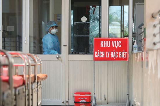 Bộ Y Tế: Việt Nam giảm gần 200 ca nghi nhiễm Covid-19, hơn 27.000 người phải giám sát y tế