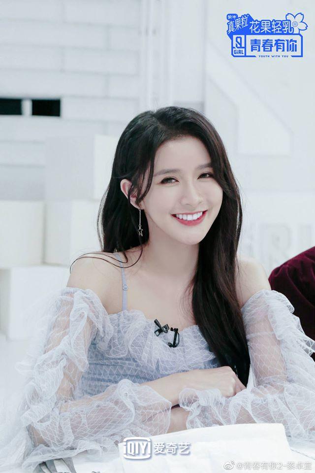 Những mỹ nhân nổi nhất Thanh xuân có bạn: Ngu Thư Hân lấn sóng vì lố thôi rồi-12