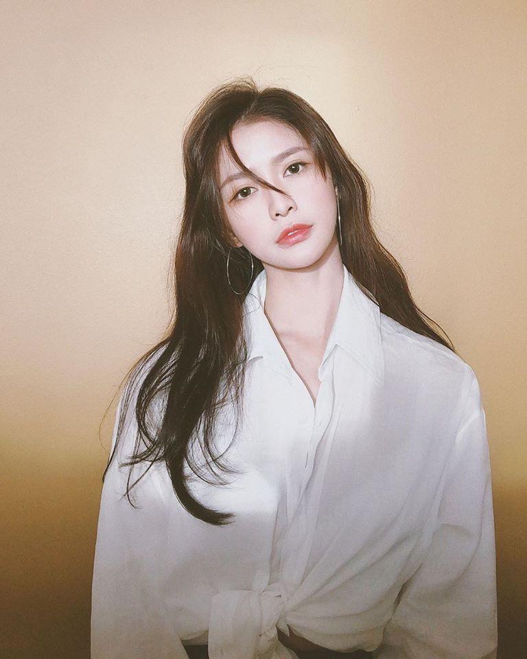 Những mỹ nhân nổi nhất Thanh xuân có bạn: Ngu Thư Hân lấn sóng vì lố thôi rồi-13