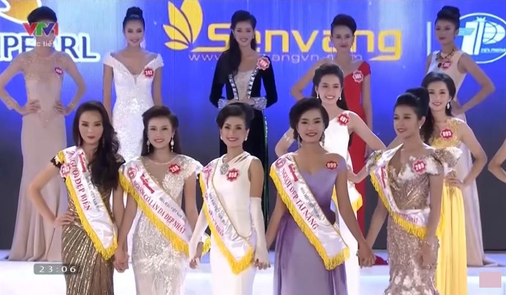 ẢNH HOT NHẤT NGÀY: 2 hoa hậu Khánh Vân và Phạm Hương làm nền cho Kỳ Duyên tỏa sáng-1