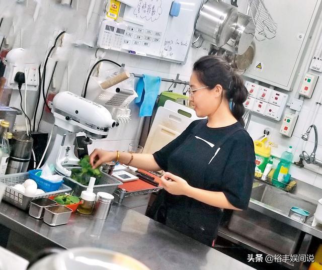 Sao nữ TVB làm phục vụ tại nhà hàng để kiếm sống-1