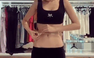 Ngọc Trinh thách thức cả showbiz với màn đo eo bằng dây tai nghe: Vòng hai quả là đáng nể!-1