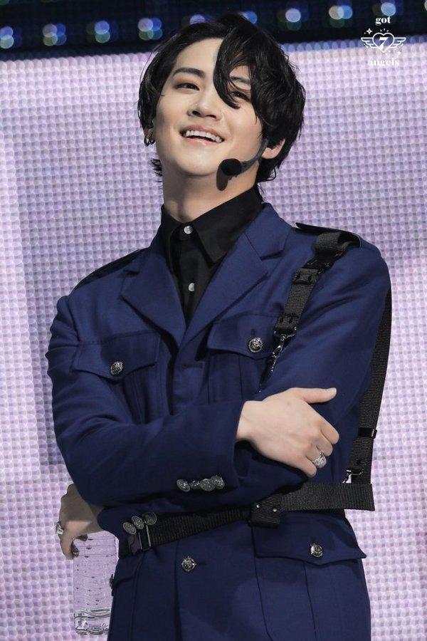 Phong cách lựa chọn trưởng nhóm idol group của ba ông lớn SM-JYP-YG có gì khác biệt?-2