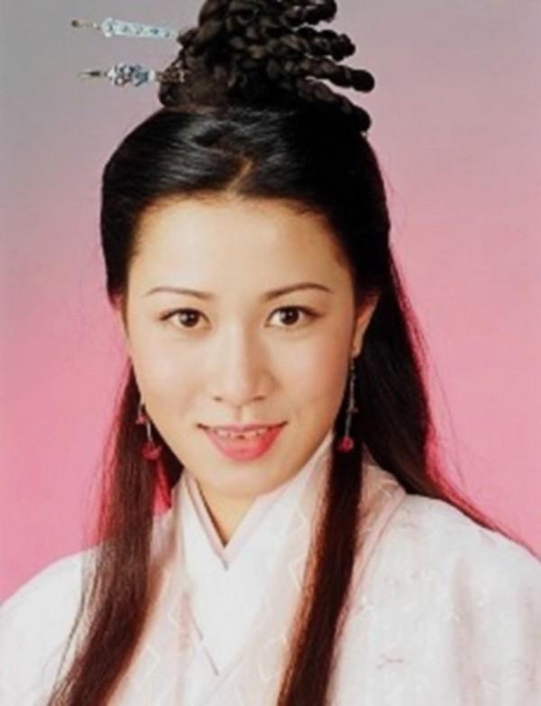 Xa Thi Mạn, Tuyên Huyên và những mỹ nhân lột xác với vai phản diện trên màn ảnh TVB-1