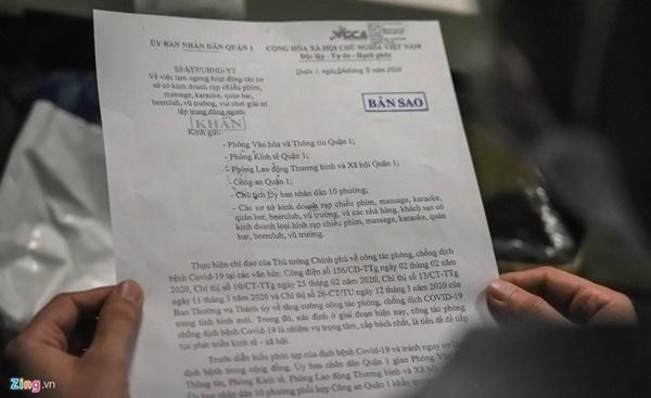 Tiệm massage tắt đèn, quán bar ở Bùi Viện đóng cửa đêm đầu tiên-5