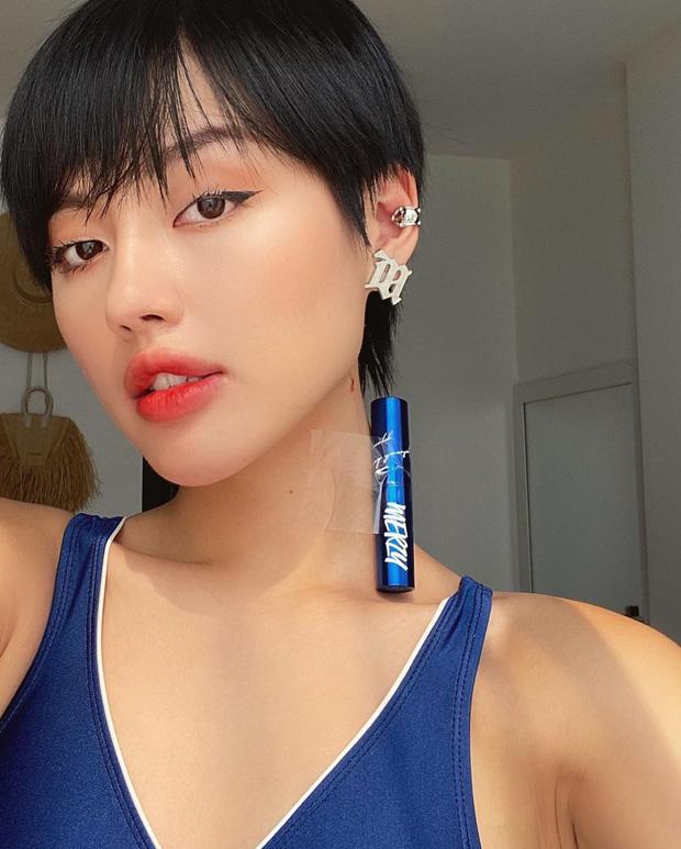 Thử thách #LipstickChallenge khuynh đảo Vbiz: Chi Pu thách đấu hội chị em nhưng Min và Khánh Linh mới max lầy-6