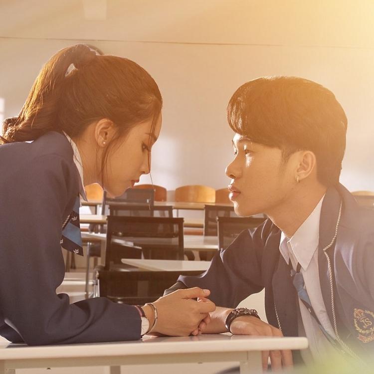 Các bài hát của Jack đều chứa tên một loài hoa nào đó, các fan cứng có nhận ra điều này không?-8