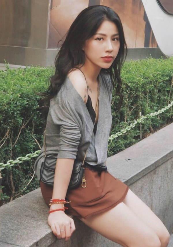 2 lần sinh con, bay nhiều vẫn xứng danh cơ phó đẹp nhất Việt Nam nhờ sở hữu nhiều bí quyết làm đẹp-7