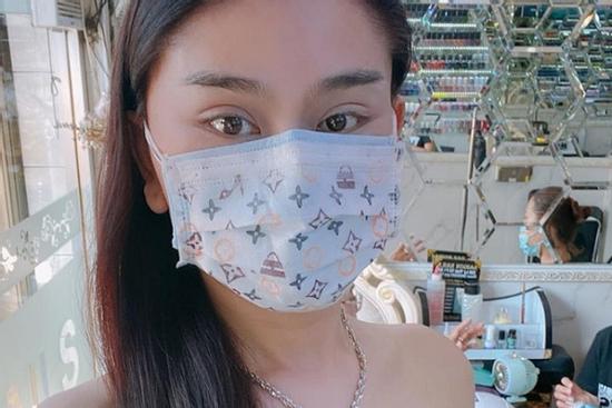 Lâm Khánh Chi lộ đôi mắt vừa sưng vừa xếch, nghi vấn 'dao kéo' lần thứ n