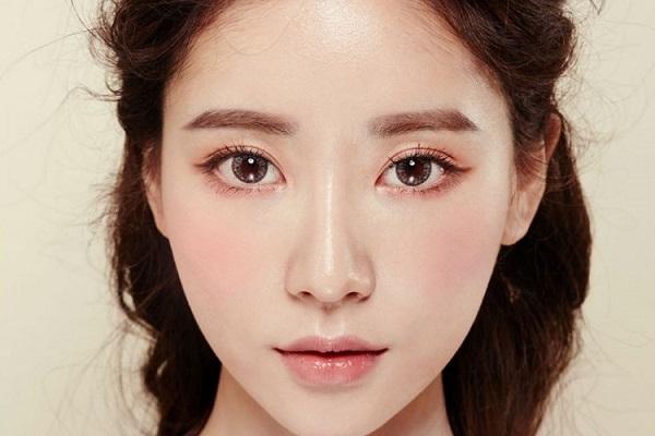 Tướng mặt của người phụ nữ vừa nhìn đã biết có số mệnh tốt đẹp, cả đời hưởng vinh hoa phú quý-1