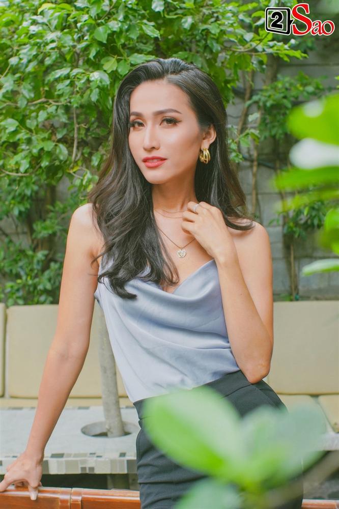 Hoa hậu Chuyển giới Hoài Sa: Hương Giang mới là người buồn khi bị so sánh với tôi-2