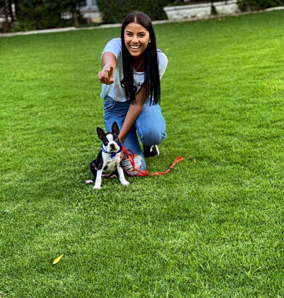 Bản tin Hoa hậu Hoàn vũ 15/3: HHen Niê tiến bộ với thời trang ăn uống lề đường sau bức ảnh khó nhận dạng-7