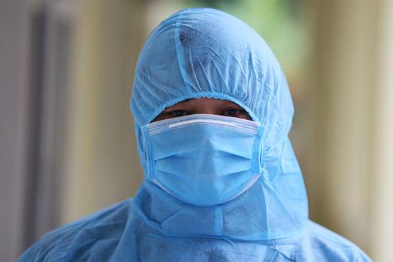 Sức khỏe bệnh nhân người Anh dương tính với virus corona có chiều hướng xấu, phải thở máy