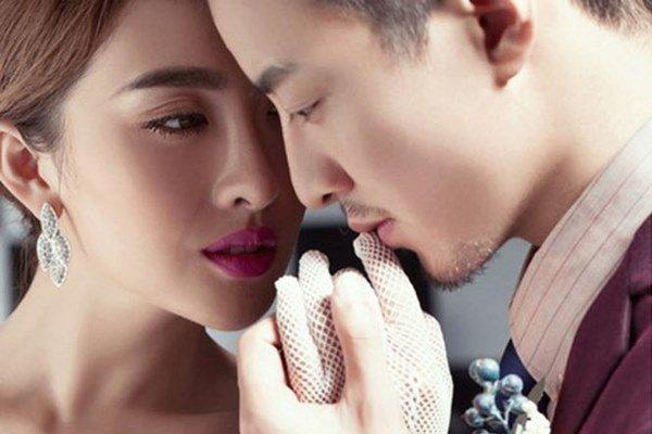 Chờ mãi con mới ngủ, tôi ngọt ngào ôm vợ nào ngờ cô ấy hất ra, đưa 500k và lạnh lùng tuyên bố-2