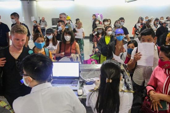 Cách ly tập trung tất cả người về từ 27 quốc gia châu Âu