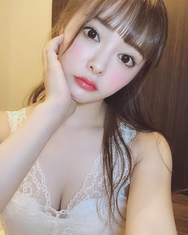 Thiên thần 21 tuổi tiết lộ góc khuất khó ngờ khi đóng cảnh nóng 18+-3