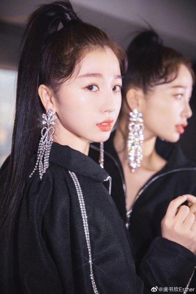 Ngu Thư Hân của Thanh xuân có bạn: Bị chê lố nhưng gia thế khủng không ngờ-6