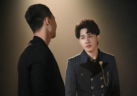 Bắt trend MV Là Một Thằng Con Trai, Midu - Jun Vũ - Nam Thư tiết lộ hình mẫu nam thần lý tưởng-7