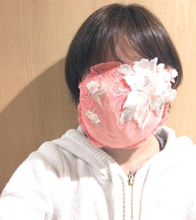 4 loại khẩu trang tự chế hài hước của người Nhật-5