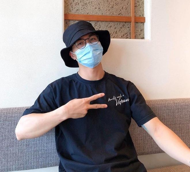 Văn Toàn quyên góp tiền, Xuân Trường kêu gọi người dân ở nhà mùa dịch-1