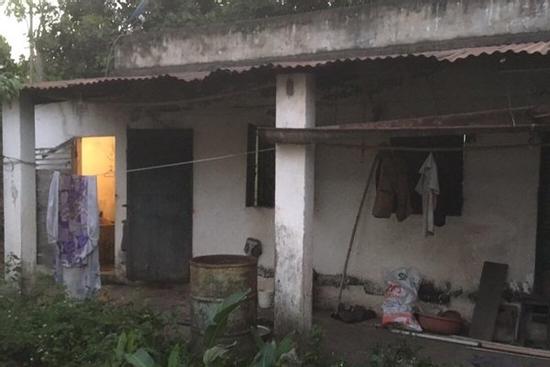 Thi thể nam giới phân hủy trong bồn nước ở Bình Dương