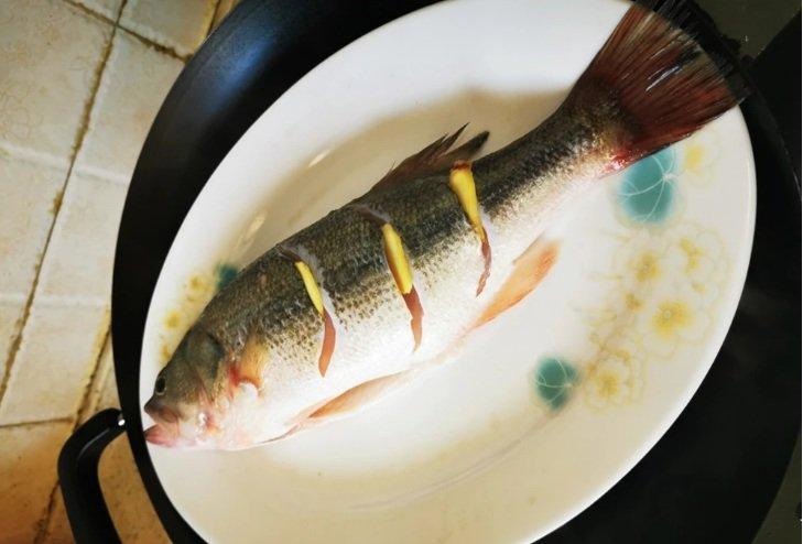 Chỉ cần nhớ 3 điều khi chế biến thì hấp cá kiểu nào cũng chẳng sợ bị tanh-3