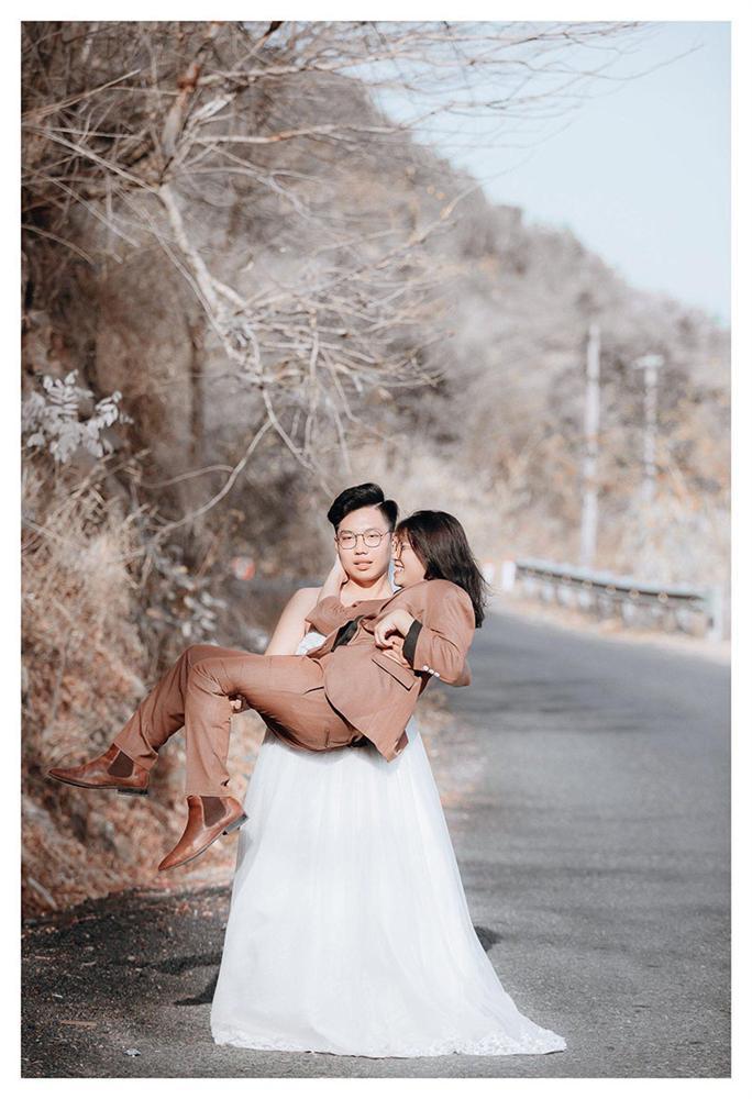 Bộ ảnh chàng mặc váy cưới, nàng mặc vest hoán đổi thân phận sốt mạng xã hội-4