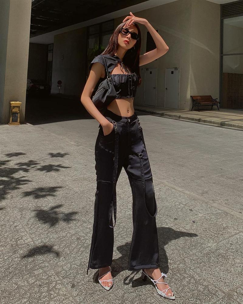 STREET STYLE: Lệ Quyên khoe eo bé bơi trong váy nhưng chiếc túi tiền tỷ mới chính là tâm điểm-5