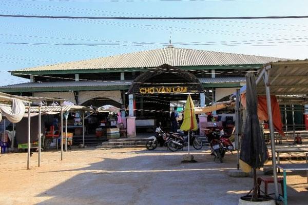 Ninh Thuận cách ly thôn Văn Lâm 3, nơi bệnh nhân 61 ở, 28 ngày-1