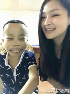 Chàng trai vàng ngày nào tắm trong tiền và gái xinh, giờ tay trắng, bị bồ đá chỉ biết nhìn lên kêu trời và thốt lên đúng bốn chữ-3