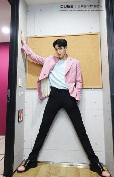 Những em út khổng lồ của Kpop: Nhỏ tuổi nhất nhưng chiều cao khiến ai cũng phải ngước nhìn-4