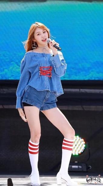 Những em út khổng lồ của Kpop: Nhỏ tuổi nhất nhưng chiều cao khiến ai cũng phải ngước nhìn-12