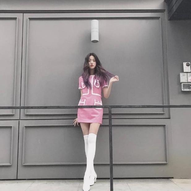 Những em út khổng lồ của Kpop: Nhỏ tuổi nhất nhưng chiều cao khiến ai cũng phải ngước nhìn-16