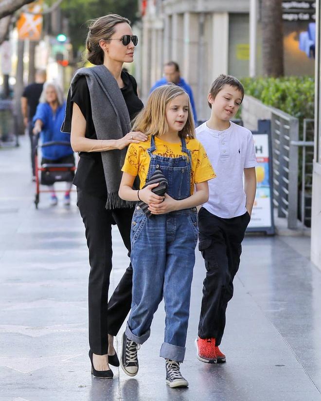 Con gái út Angelina Jolie thừa hưởng nét đẹp của bố mẹ-6