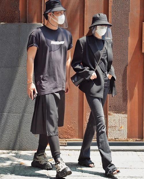 Đội mũ phòng dịch Covid-19 tưởng xấu mà Hồ Ngọc Hà - Lý Quí Khánh có ngay bộ ảnh xuất thần-2